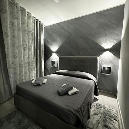 לינה וארוחת בוקר קטאניה Urban House מראה חיצוני תמונה